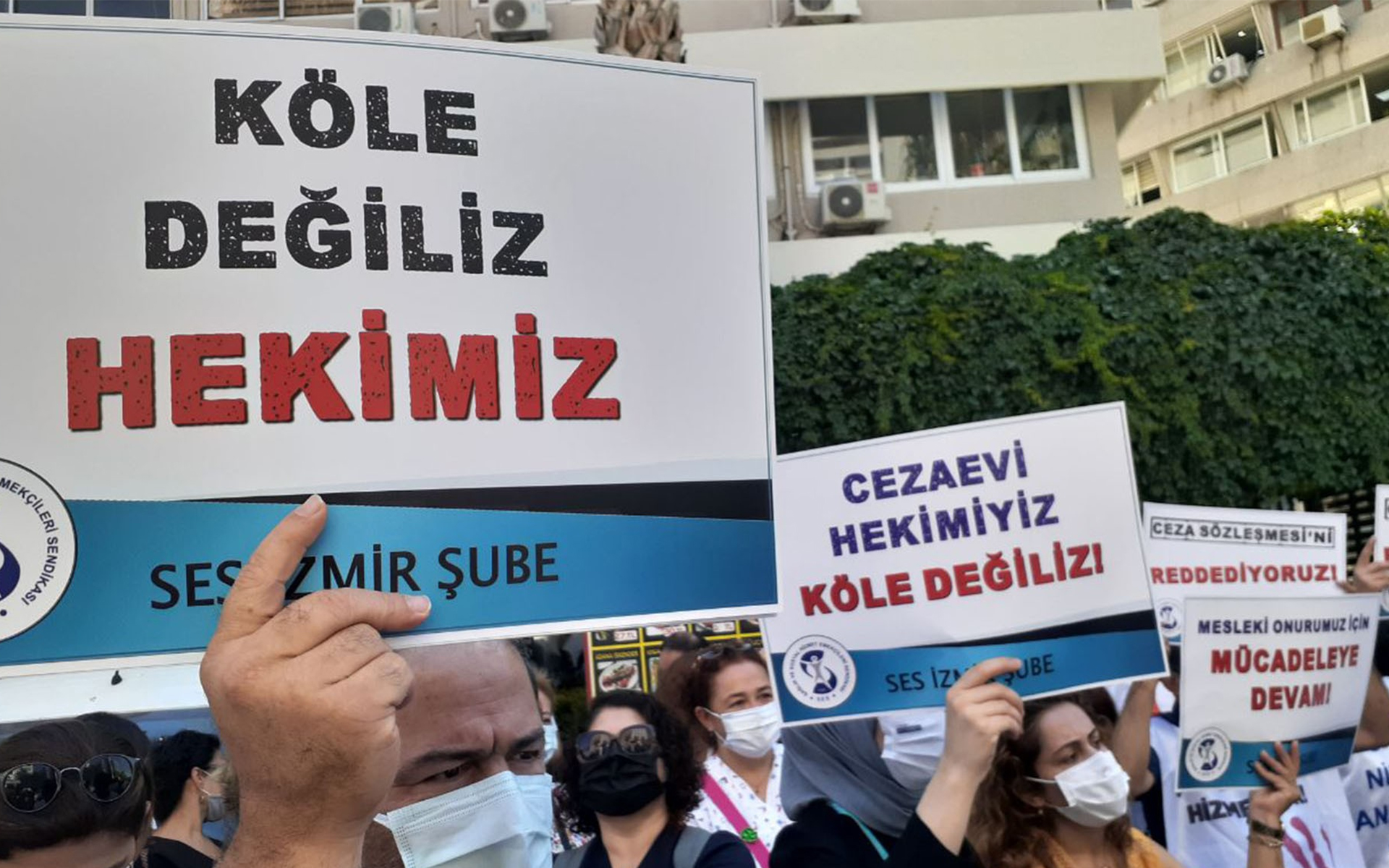 4 özel hekimden 1’inin geliri yarı yarıya azaldı