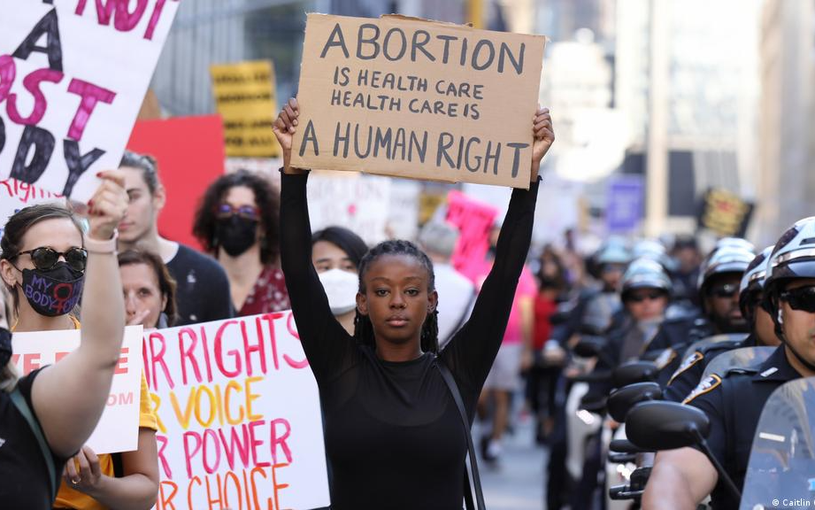 ABD’de sağın son taarruzu ve kürtaj hakkı