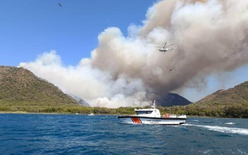 Marmaris'teki orman yangını 19 saat sonra kontrol altına alındı