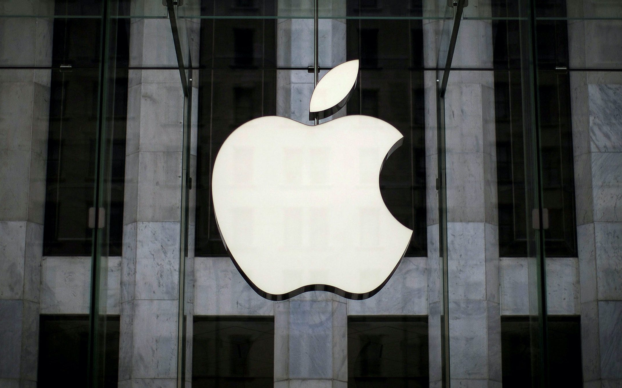 Apple'a 105 milyon dolar ceza