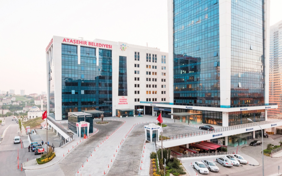 Ataşehir Belediyesi'ne operasyon: 28 gözaltı