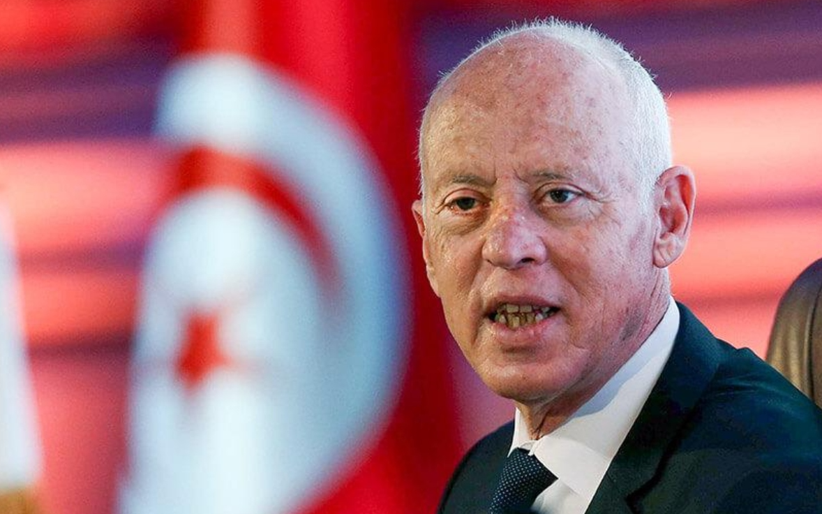 Tunus Devlet Başkanı, Dışişleri Bakanı'nı kovdu