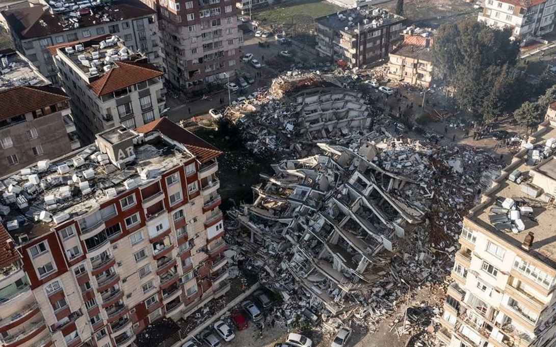 Bad-ı Saba Konutları’nın dosyasında imzası bulunan iki denetçi tutuklandı