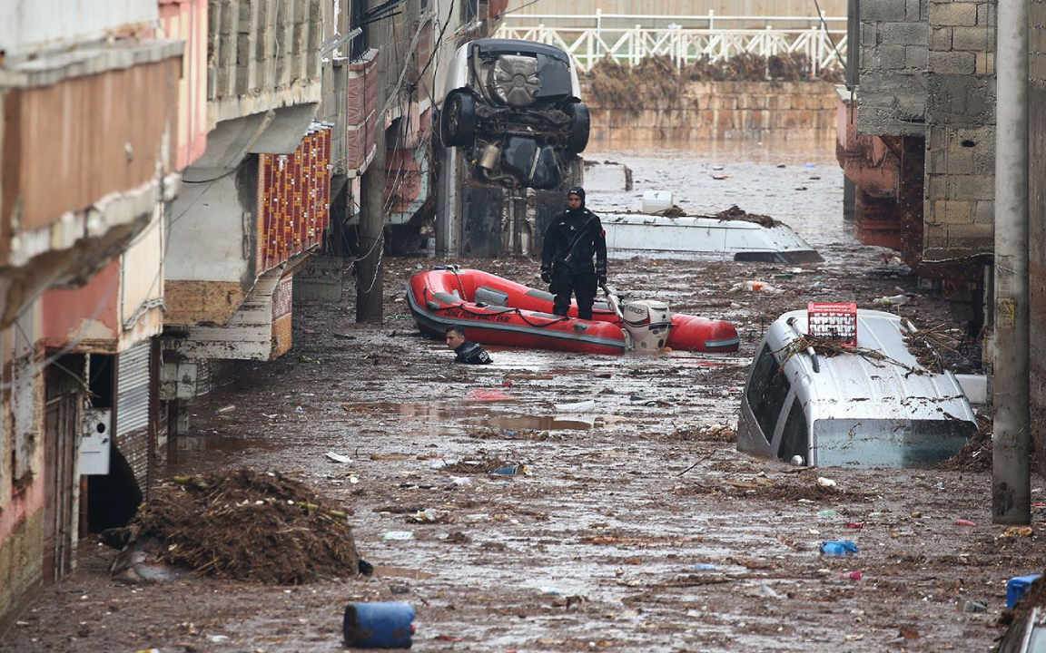 Urfa'da 3 ilçede eğitime 1 gün ara verildi