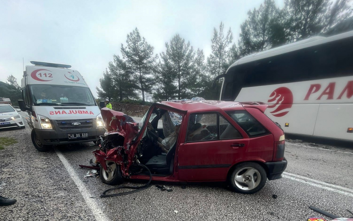 Muğla'da trafik kazası: 2 ölü