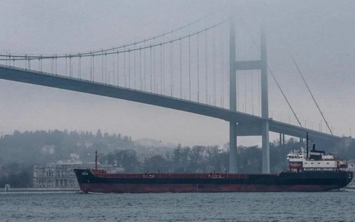 Boğazlardan gemi geçişinde zamlı tarife yarın başlıyor