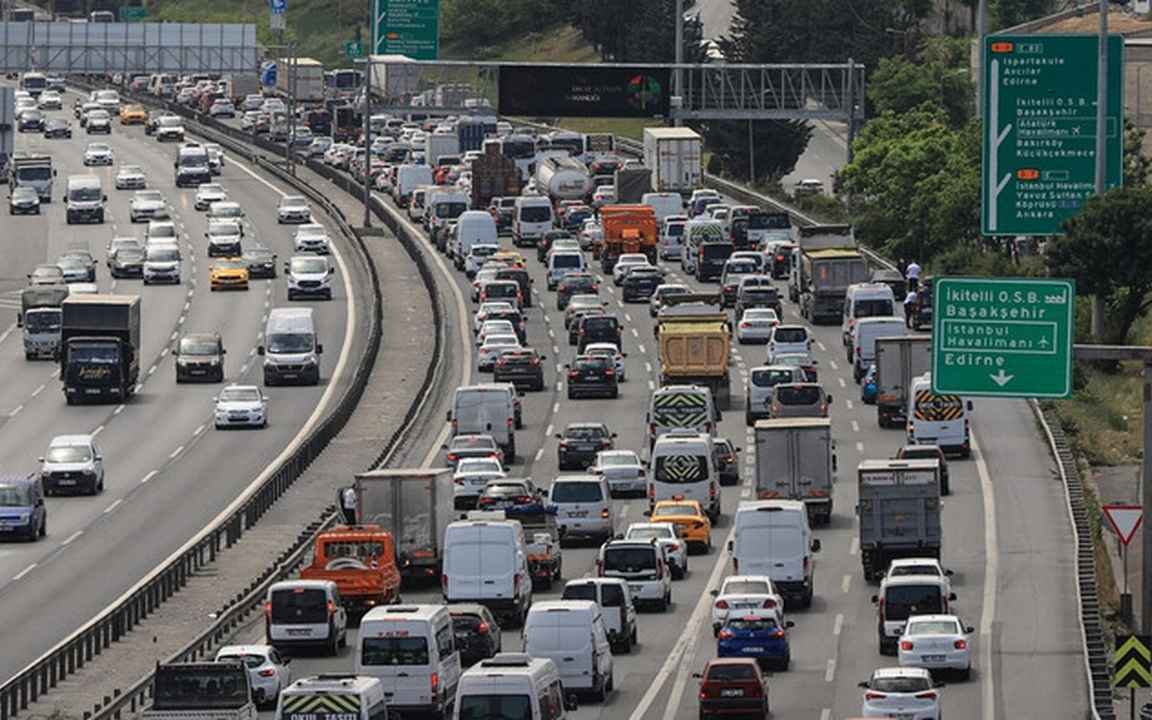 İstanbul'da yarın bazı yollar trafiğe kapatılacak