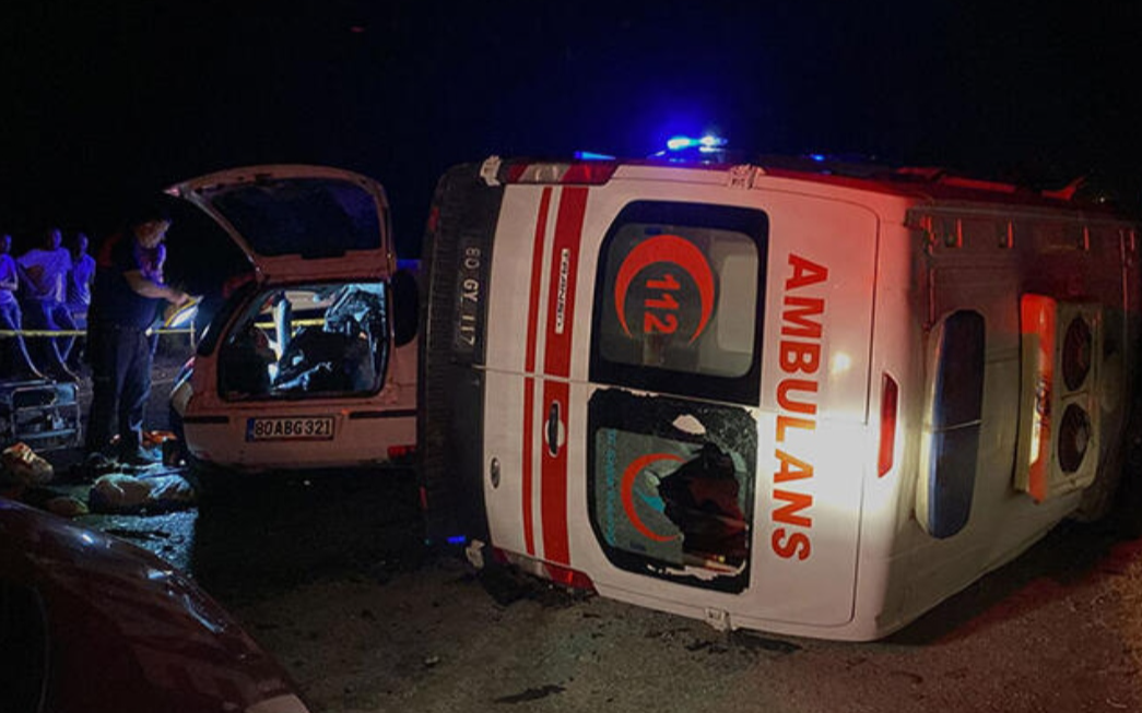 Osmaniye'de trafik kazası: 3 ölü, 3 yaralı