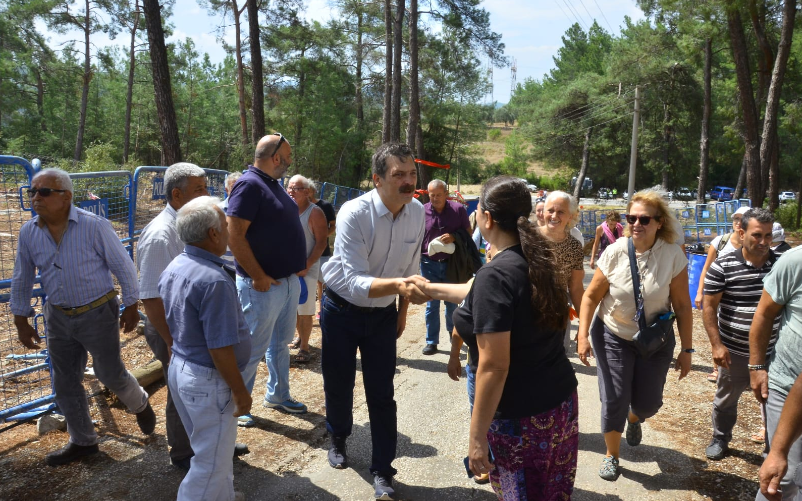 TİP Genel Başkanı Erkan Baş’tan Akbelen’e ziyaret