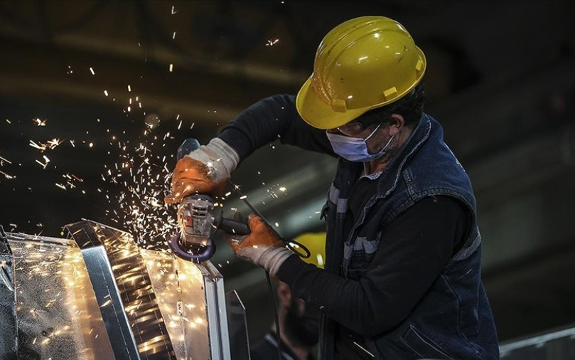 TÜİK: Sanayi üretimi temmuzda azaldı