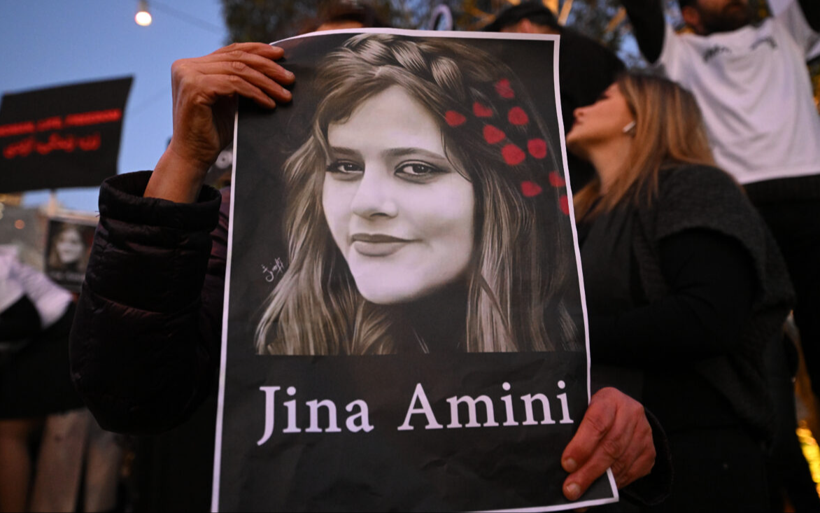 Mahsa Amini’nin ölüm yıl dönümü: İran’da yoğun güvenlik önlemi alındı