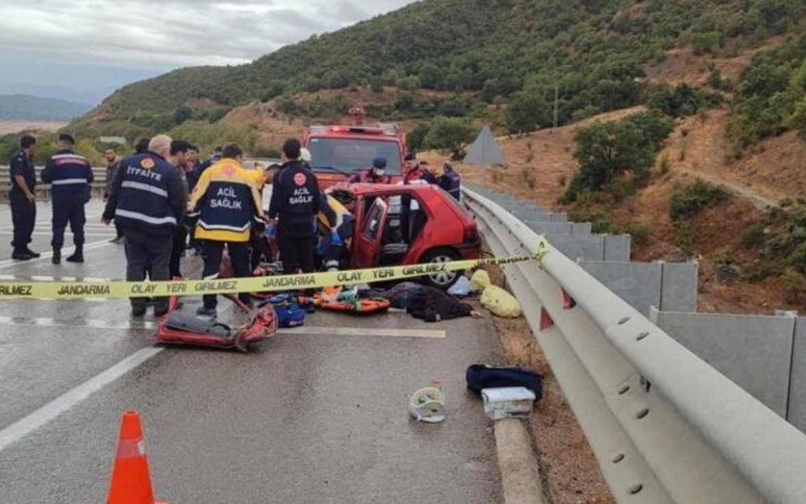 Sinop'ta trafik kazası: 4 ölü, bir yaralı