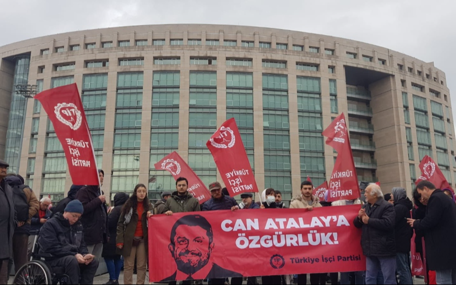 TİP’ten Çağlayan Adliyesi’nde ‘Can Atalay’ eylemi: ‘Karar çıkana kadar buradayız’